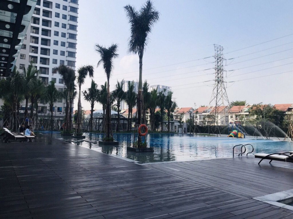 Cần cho thuê gấp shophouse Saigon South Residences,PMH. diện tích 151m2, giá 2500$, view nội khu. lh: 0838 23 27 23 gặp em Đảng