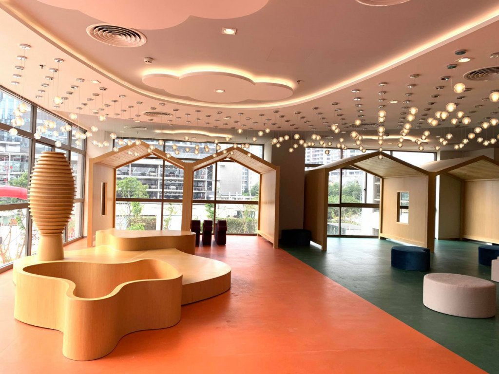 Bán gấp căn hộ chung cư SaiGon South Residences, diện tích 71.42m2, giá 2.510 tỷ, liên hệ: 0902 894 889.