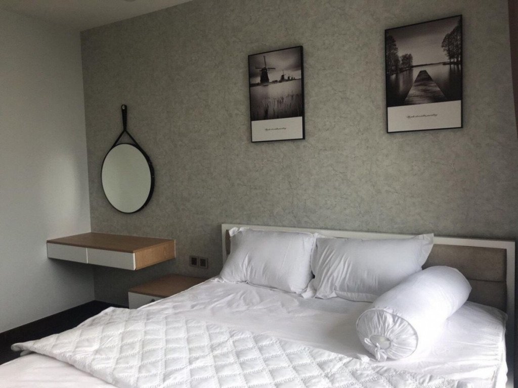 Cho thuê căn hộ chung cư Midtown The Grande, diện tích 89.41m2, giá 1250usd/tháng, liên hệ: 0902 894 889.
