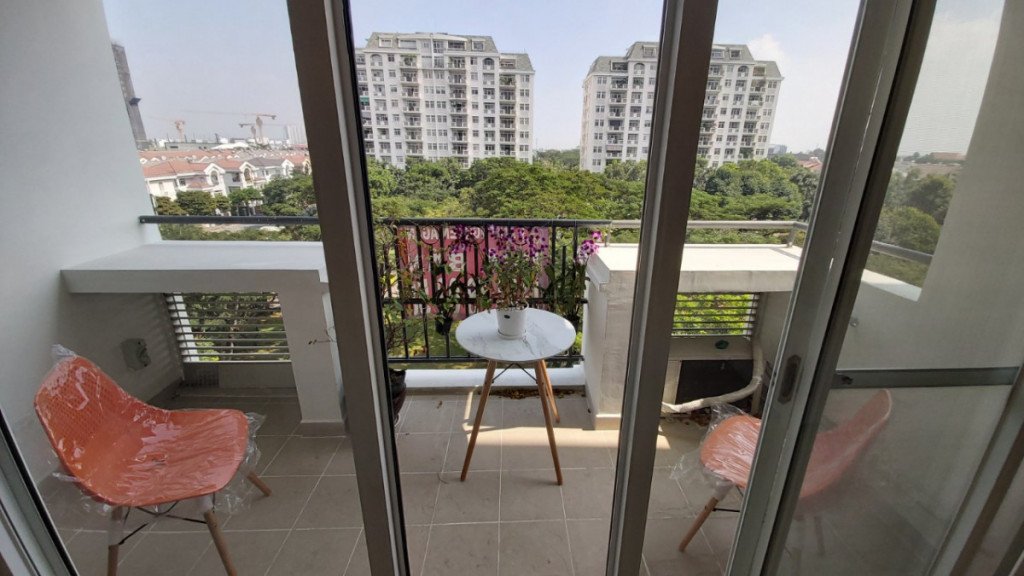 Một căn duy nhất giá rẻ đang cần bán tại Cảnh Viên 3, căn góc, 118m2, giá 5,250 tỷ, tặng bãi xe ô tô