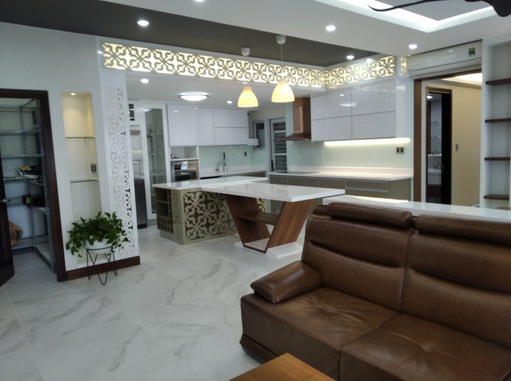 Bán gấp căn hộ Happy Valley, 135m2, căn 02, nội thất vô cùng cao cấp, giá: 7 tỷ