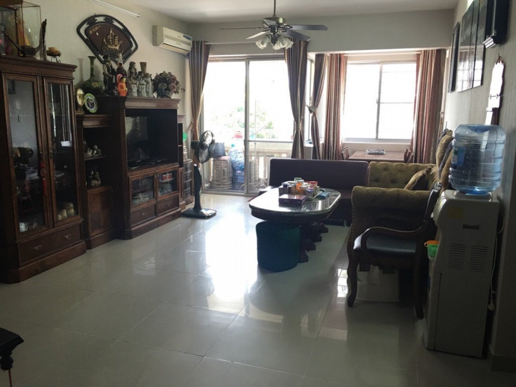 Bán gấp căn hộ Mỹ Khánh 3, Phú Mỹ Hưng, view trong, lầu thấp, 3pn, 2wc, nhà đẹp, giá: 3,7 tỷ