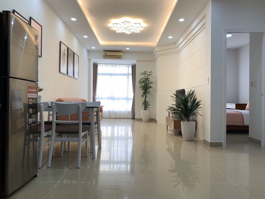 Bán gấp căn hộ Sky Garden 1, 71m2, nhà đẹp có hợp đồng thuê 15tr/tháng bán 2.350 tỷ Lh: 0903684588