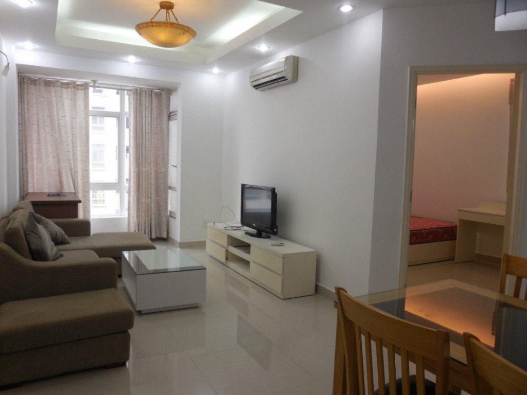 Chính chủ kẹt tiền cần bán gấp căn hộ Sky Garden 3, 68m2, nhà đẹp giá tốt 2.570 tỷ LH: 0903684588