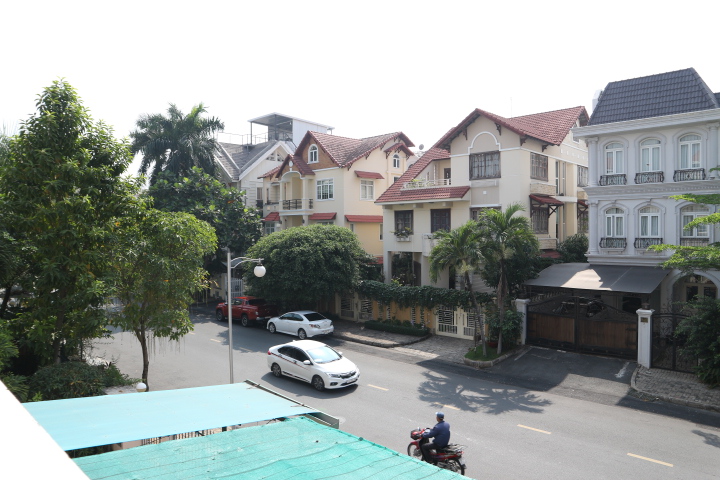 ban-nha-biet-thu-phu-my-hung-quan-7 (1)