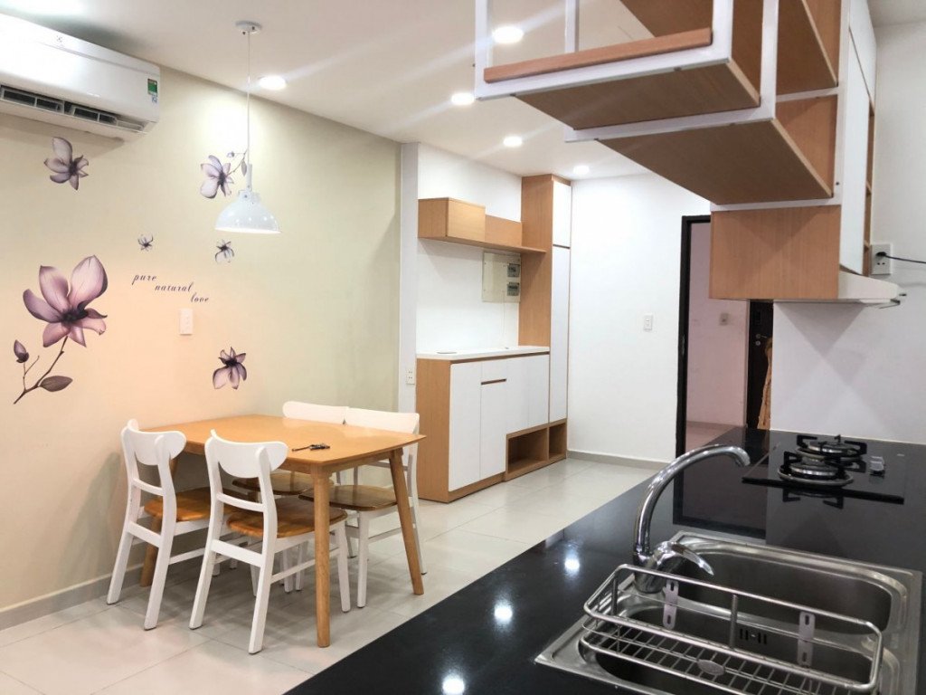 Cho thuê gấp căn hộ Scenic Valley 1, 2 phòng ngủ nhà đẹp giá 850USD/tháng. LH; 0938 211 383