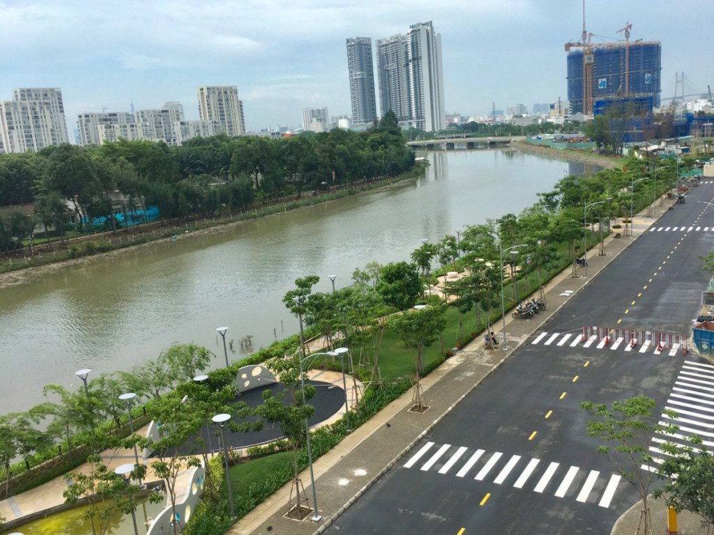 Bán giá gốc căn hộ Midtown lô M5 The Grande, dt 130m2, view sông và Sakura Park rất đẹp. LH 0902427307