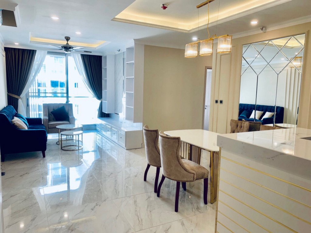 Bán gấp căn hộ Midtown The Symphony, dt 91m2, lầu cao, full nội đẹp lung linh. chỉ 5.6 tỷ, LH 0902427307