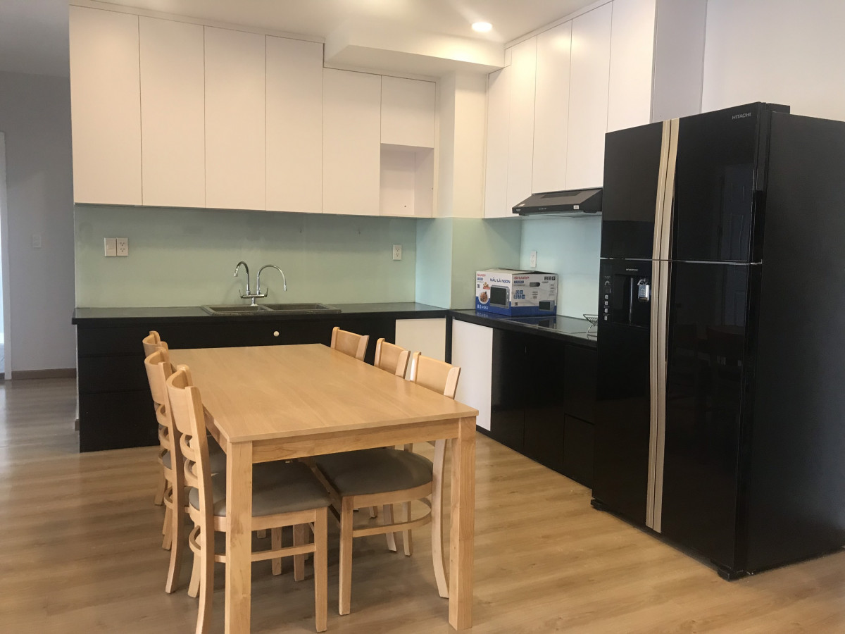 043203bb3b06c2589b17