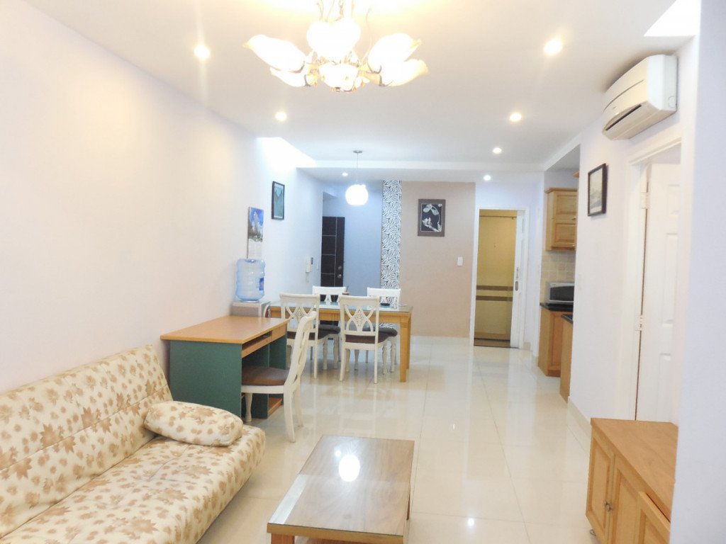 Cho Thuê CH Sky Garden 3. DT 68m2 Nhà Rất Đẹp Giá 700 USD. LH 0906 879 489 Trinh