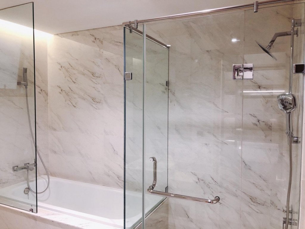 Bán gấp căn hộ Midtown The Symphony M6, 60m2, 1pn, 1wc, full nội thất cao cấp giá: 3,9 tỷ