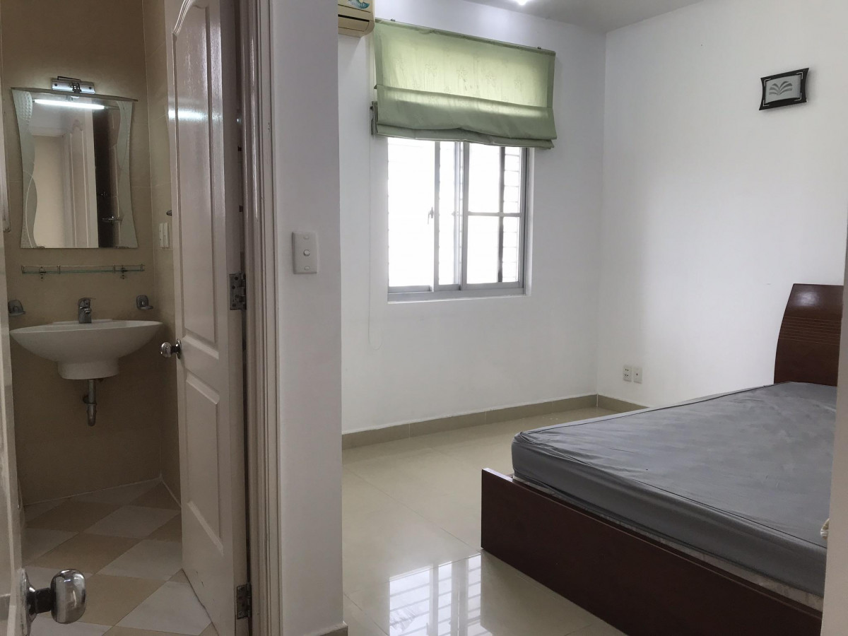 c045e66ad041291f7050