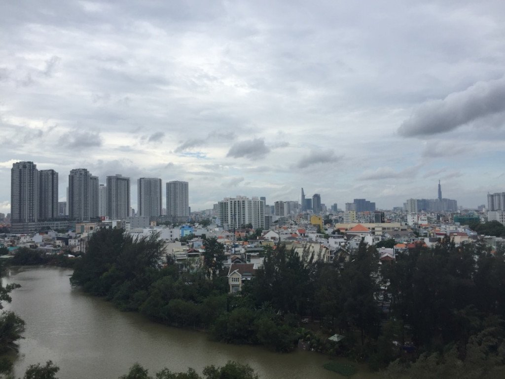 Bán gấp căn hộ Sky Garden 3, 70.12m2 lầu cao view sông và quận 1 có hđt 16tr/tháng bán 2.680 tỷ LH: 0903 684 588