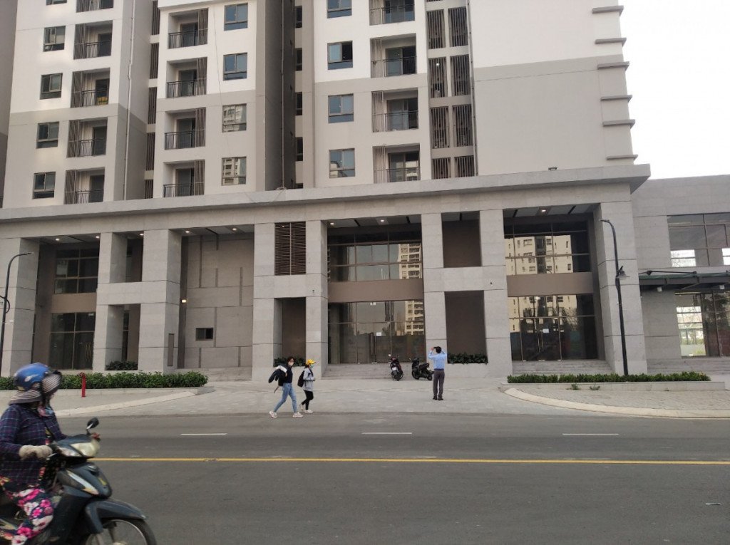 Cho thuê Shop tại Saigon South Residences, PMH, mặt tiền đường lớn, đối diện Novaland, giá: 2500usd/tháng