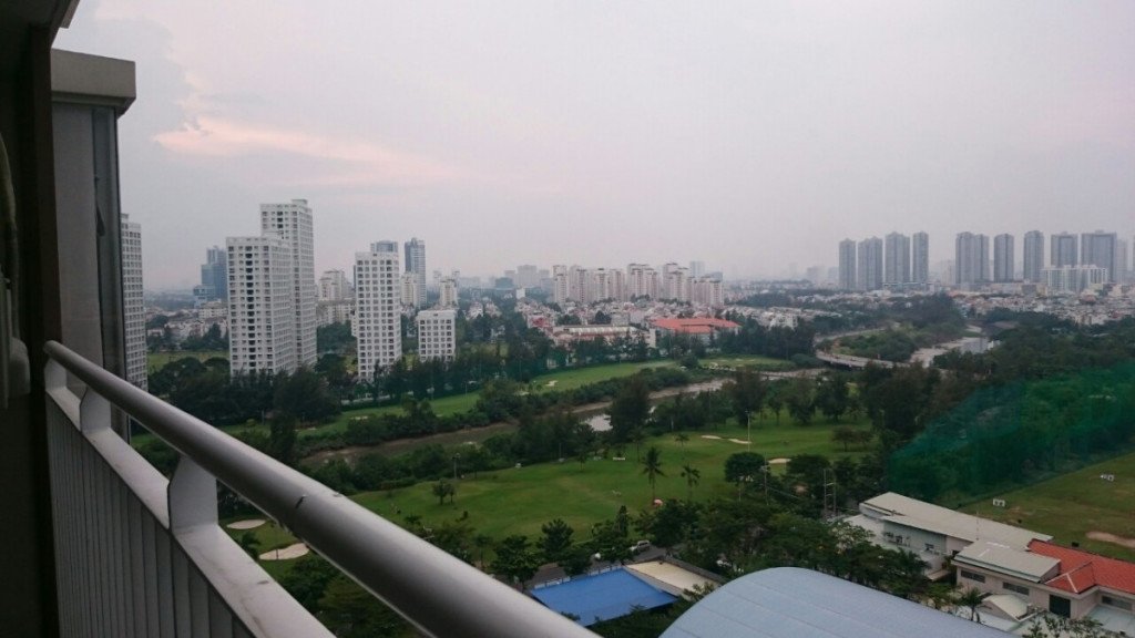 Bán gấp căn hộ Scenic Valley 1, dt 108m2, căn góc, tầng cao, view sân golf rất đẹp, chỉ 5.6 tỷ. LH 0902427307