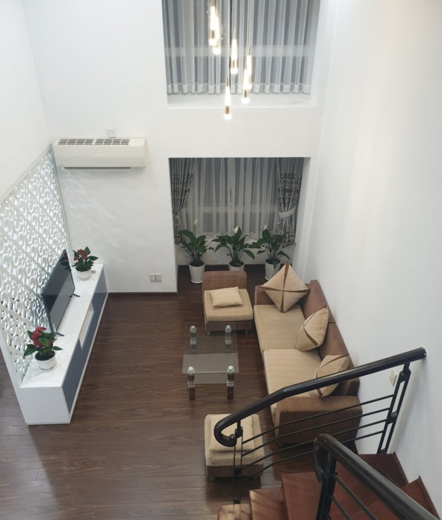 Cho Thuê CH Sky Garden 1. Căn Loft DT 130m2 Nhà Đẹp Giá 1.100 USD. LH 0906 879 489 Trinh