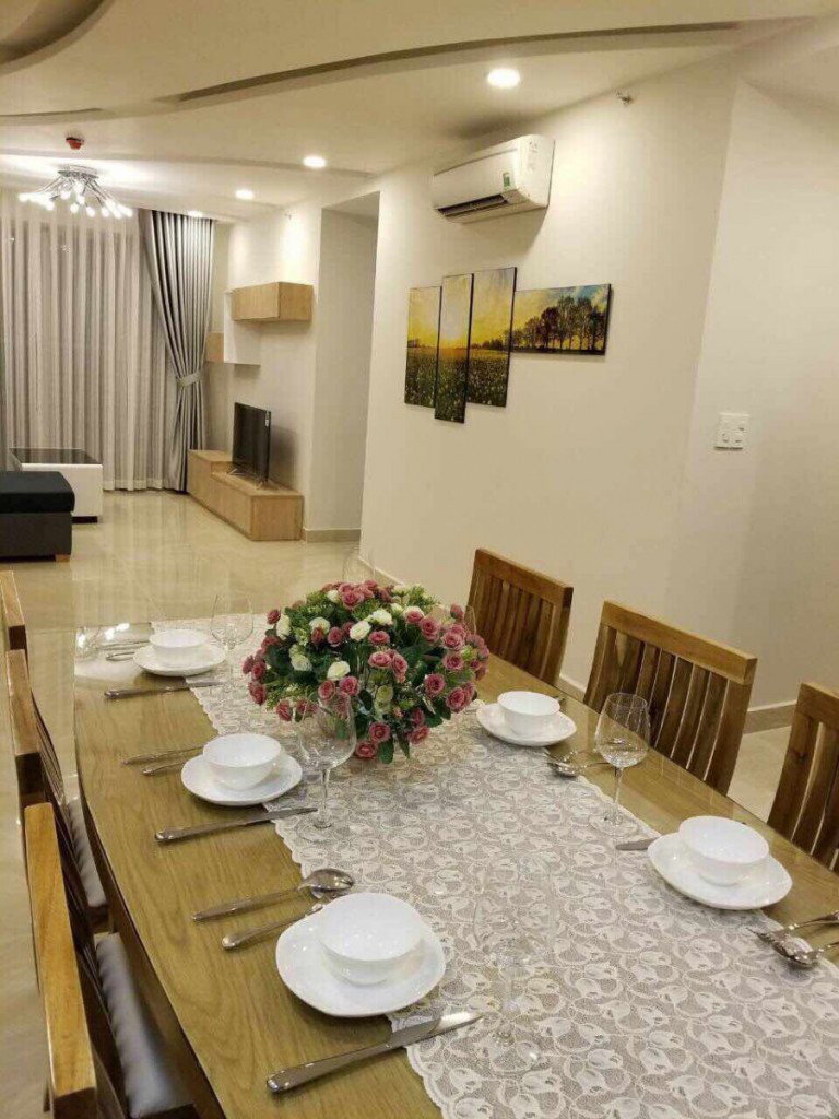 Cho thuê căn hộ chung cư Scenic Valley 1, diện tích 80m2, giá 1000usd/tháng, liên hệ: 0902 894 889.