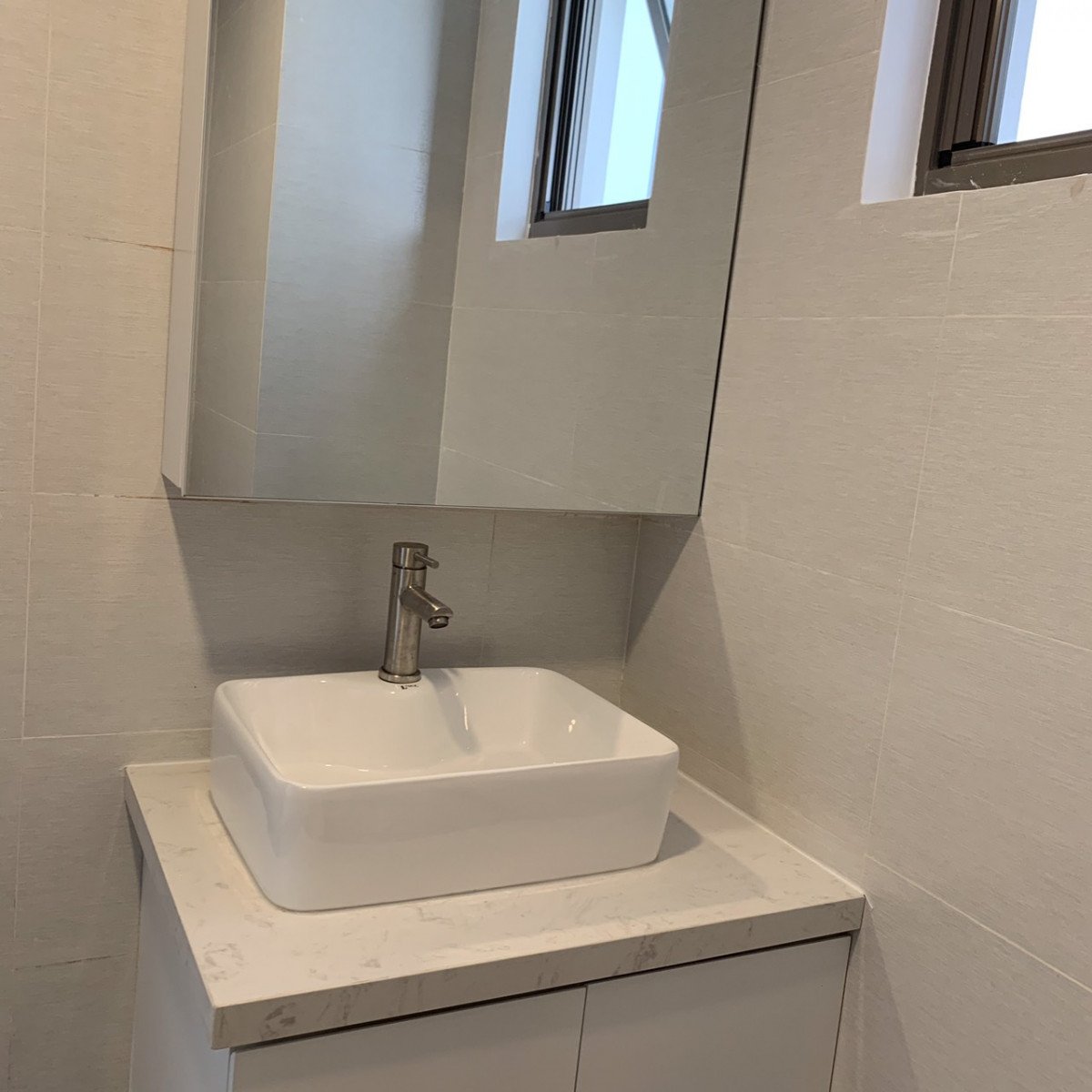 4e5b81d373208b7ed231