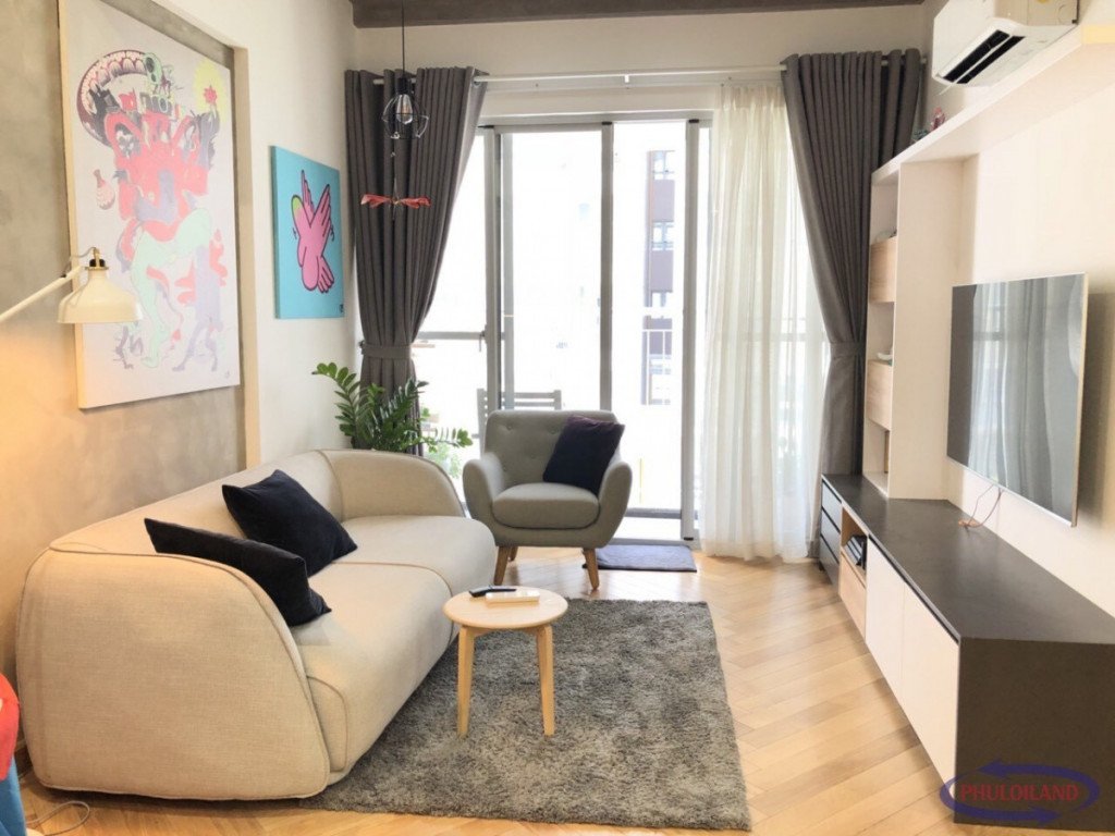 Cho thuê căn hộ chung cư Scenic Valley 1, diện tích 77m2, giá 900usd/tháng, liên hệ: 0902 894 889.