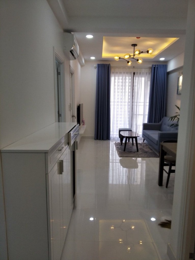 Cho thuê căn hộ Saigon South Residences,PMH 2PN, Full nội thất cao cấp. lầu cao, view hồ bơi. giá 750 USD. lh: 0838232723