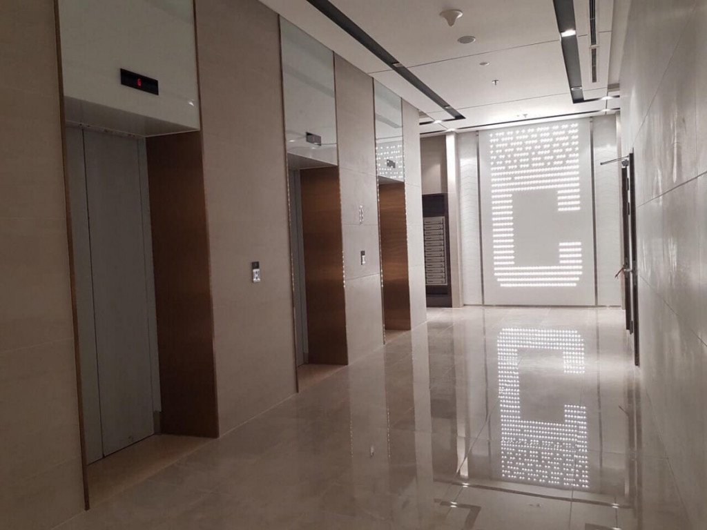 Bán gấp căn hộ chung cư SaiGon South Residences, 76m2, giá 2.9 tỷ, liên hệ: 0902 894 889.