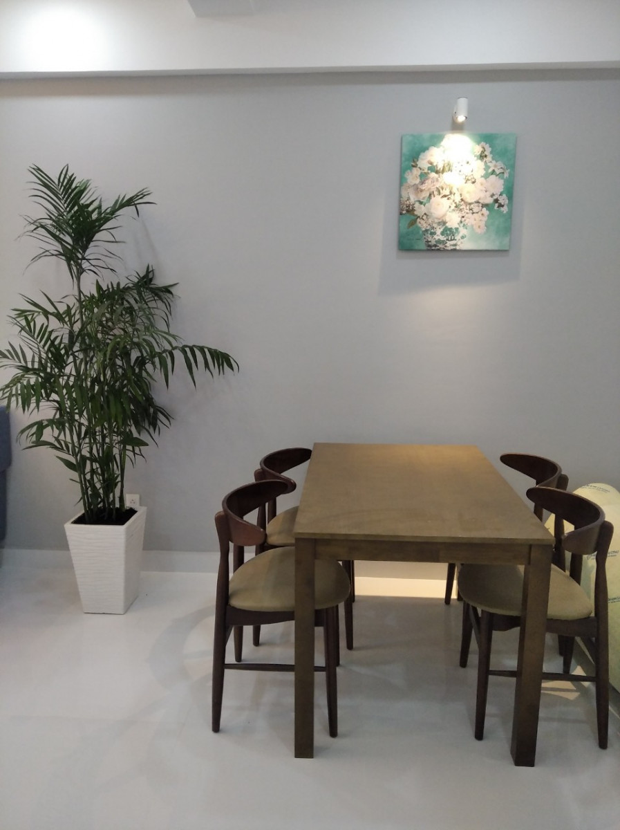 ban-an-can-ho-saigon-south-cho-thue