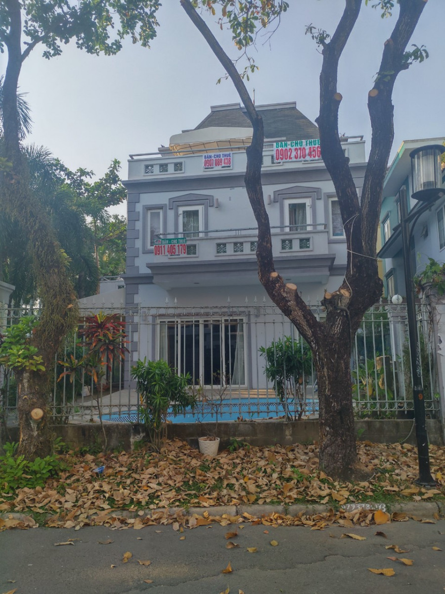 ban-biet-thu-nam-thong-phu-my-hung (1)