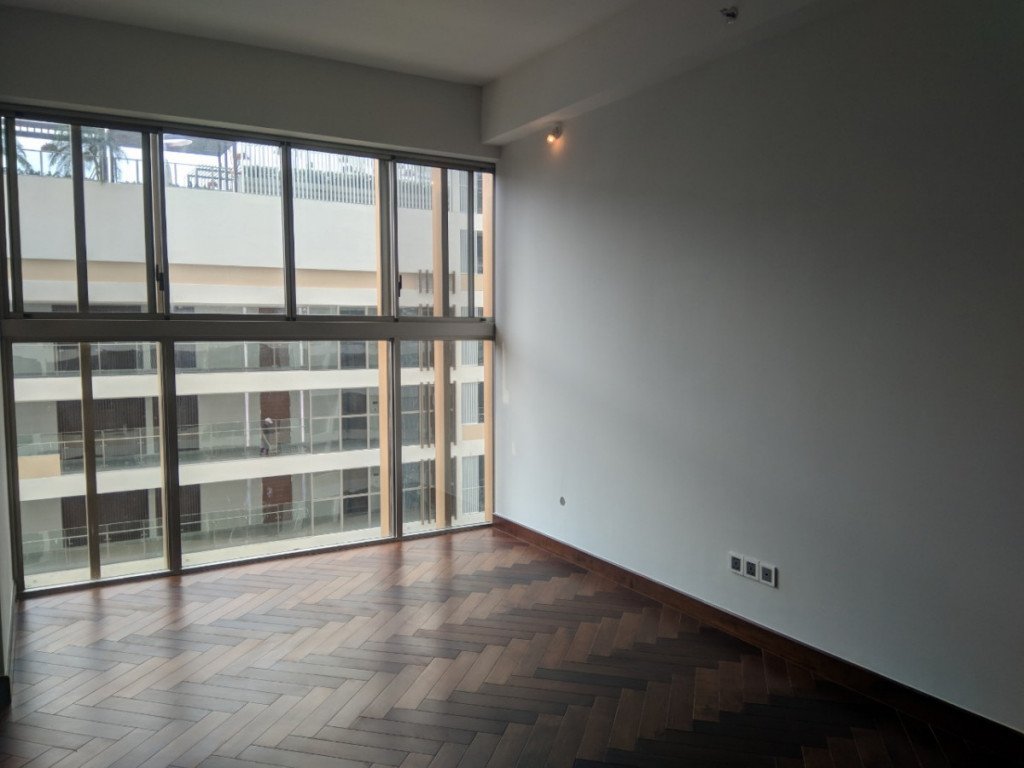 Bán căn hộ Midtown Phú Mỹ Hưng, The Symphony. Căn 1 phòng ngủ view đẹp giá tốt. LH: 0941249229.