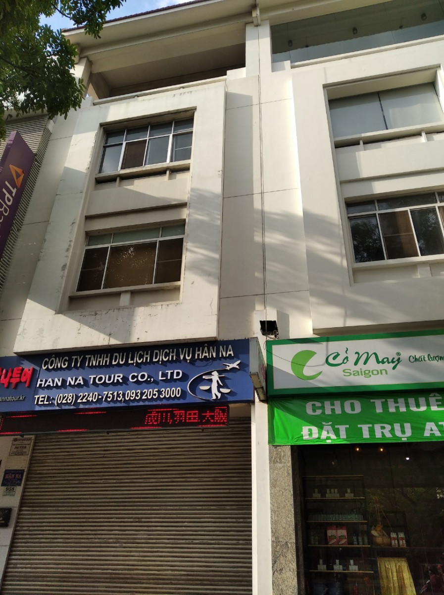 ban-nha-duong-nguyen-van-linh-khu-my-toan-3-phu-my-hung (3)