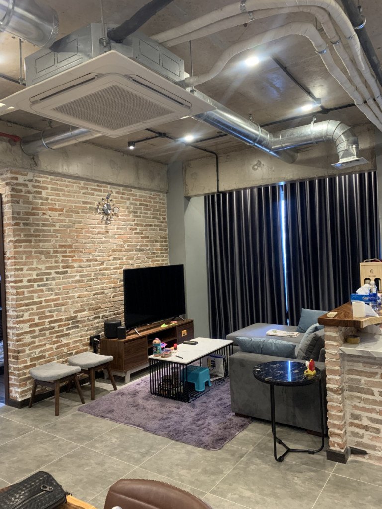 Cho thuê căn hộ Hưng Phúc Happy Residence, 82m2, có ban công rộng, giá: 1100usd/tháng