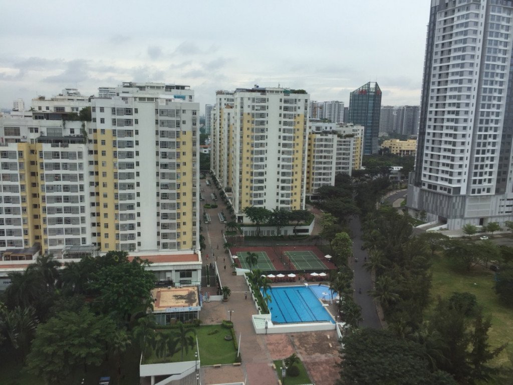 Cho Thuê CH Sky Garden 3. Căn Góc 72m2 View Hồ Bơi Giá 700 USD. LH 0906 879 489 Trinh