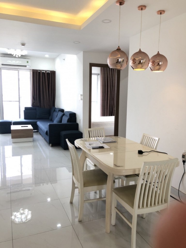 Cho thuê căn hộ chung cư Scenic Valley 1, diện tích 108m2, giá 1400usd/tháng, gọi: 0902 894 889.