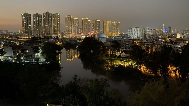 Cho Thuê CH Sky Garden 3. DT 70m2 View BeTexco Cực Đẹp Giá 750 USD. LH 0906 879 489 Trinh