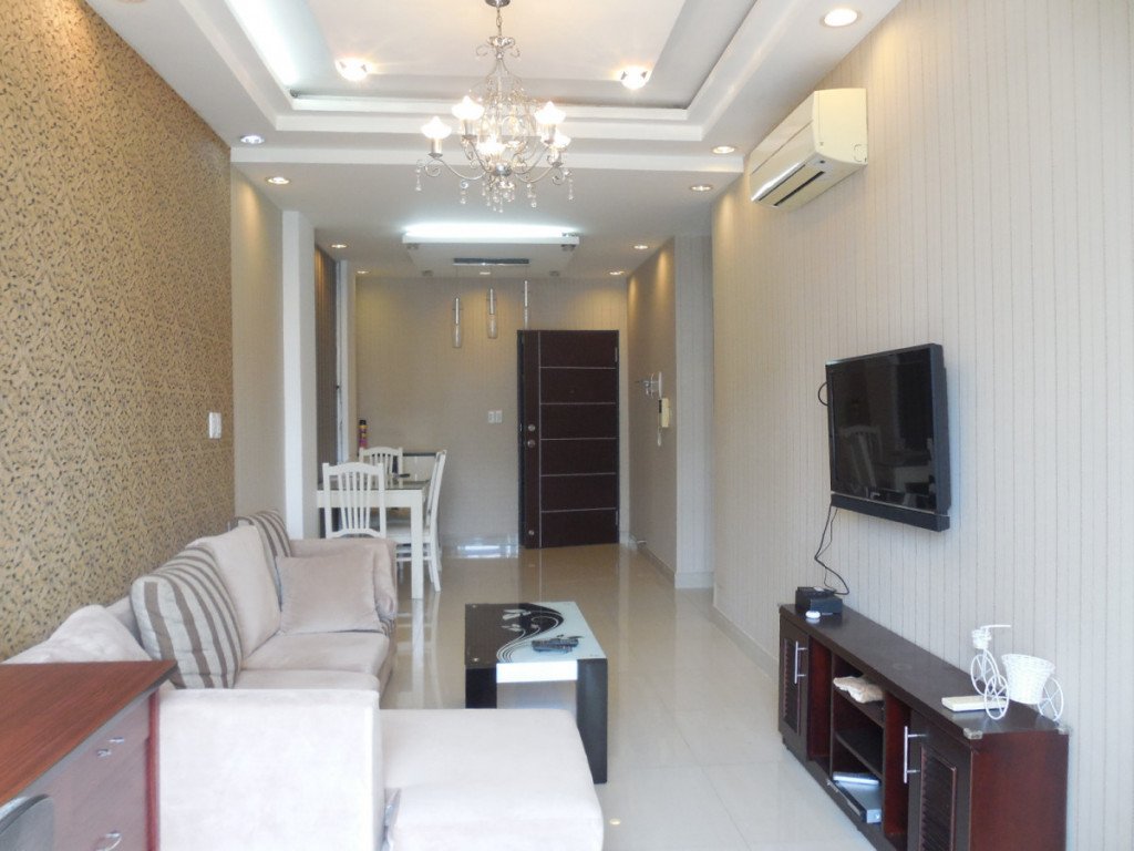 Cho Thuê Căn Hộ Sky Garden 3. DT 56m2 View Hồ Bơi Giá 650 USD. LH 0906 879 489 Trinh