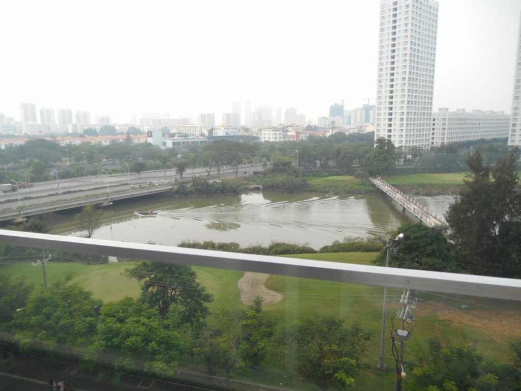 Căn hộ chung cư Scenici Valley 1,view sân golf, diện tích 80m2, giá 4.550 tỷ, liên hệ: 0902 894 889.