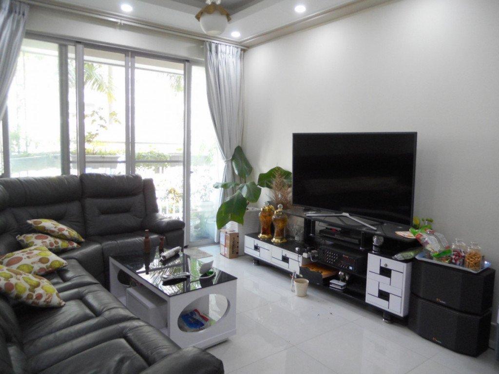 Cho thuê căn hộ chung cư Scenic Valley 1, diện tích 110m2, giá 1250usd/tháng, liên hệ: 0902 894 889.