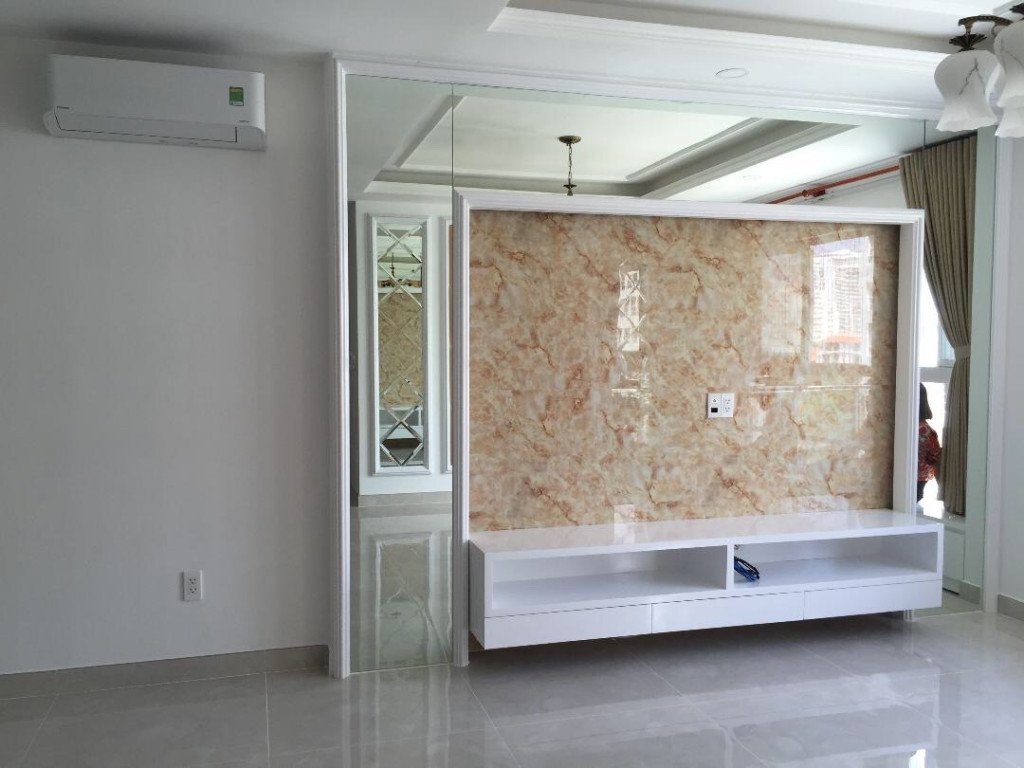 Bán gấp căn hộ Happy Valley, Phú Mỹ Hưng, 135m2, giá: 6 tỷ, full nội thất cao cấp