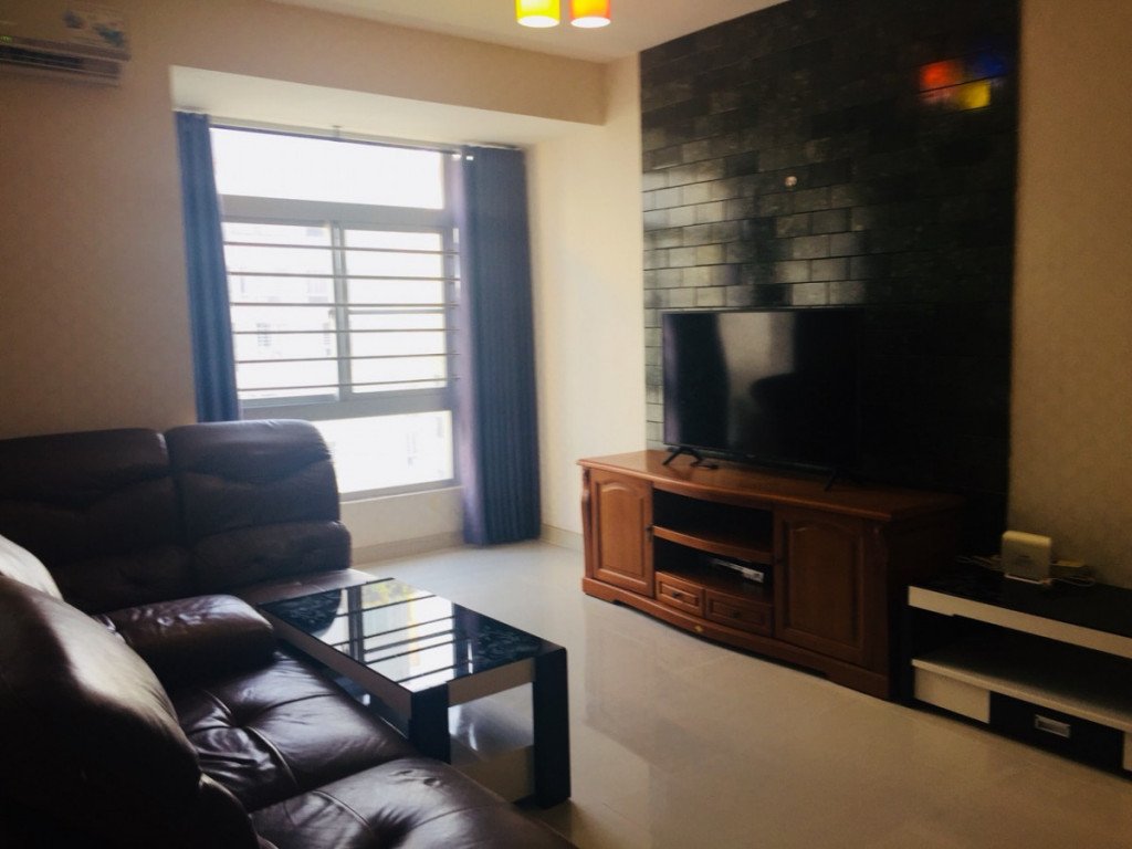 Bán CH Sky Garden 2, 88m2, 3 phòng ngủ, lầu cao bán 3 tỷ LH: 0903684588