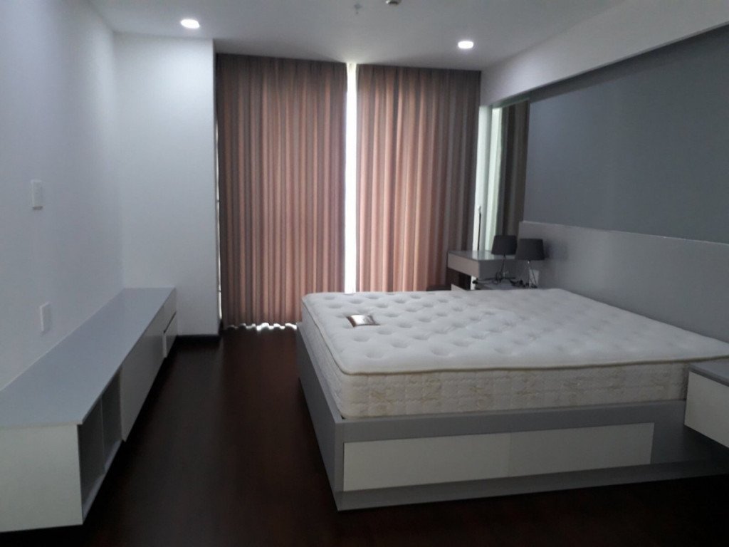 Cho Thuê siêu phẩm căn hộ Scenic Valley 1, dt 133m2, tâng cao, nhà và view đẹp lung linh. LH 0902427307