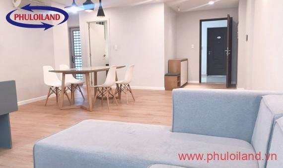 Cho thuê CH SCENIC VALLEY PMH quận 7.Dtich 80m2 2PN .Nhà full nội thất,tầng trung,view Đông Bắc.Gía 750$/tháng.0909733696 Thủy Tiên