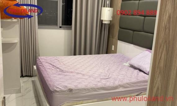 Bán gấp căn hộ chung cư Green Valley , 88m2, giá 4.8 tỷ, lầu cao, liên hệ: 0902 894 889 Phượng.