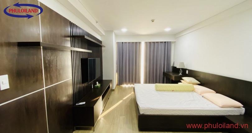 Bán nhanh căn hộ chung cư Scenic Valley 1, 133m2, view golf, giá 7.8 tỷ, liên hệ: 0902 894 889 Ms Phượng.