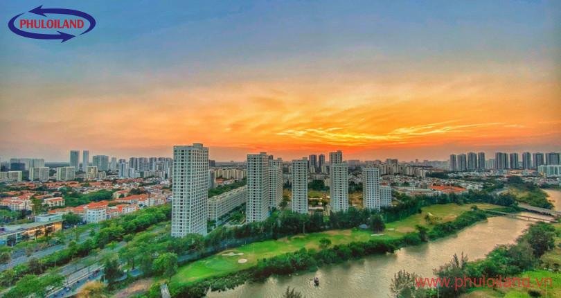 Bán nhanh căn hộ chung cư Scenic Valley 1, 133m2, view golf, giá 7.8 tỷ, liên hệ: 0902 894 889 Ms Phượng.