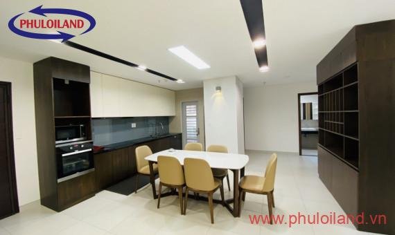 Bán nhanh căn hộ chung cư Scenic Valley 1, 133m2, view golf, giá 7.8 tỷ, liên hệ: 0902 894 889 Ms Phượng.