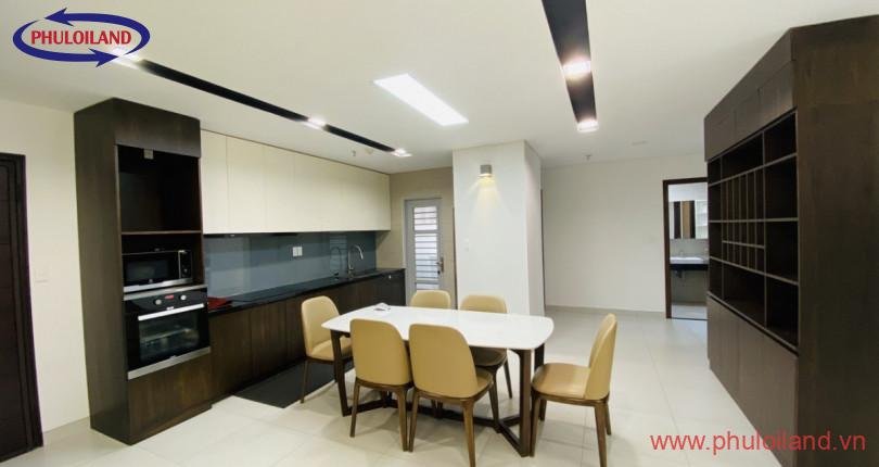 Bán nhanh căn hộ chung cư Scenic Valley 1, 133m2, view golf, giá 7.8 tỷ, liên hệ: 0902 894 889 Ms Phượng.
