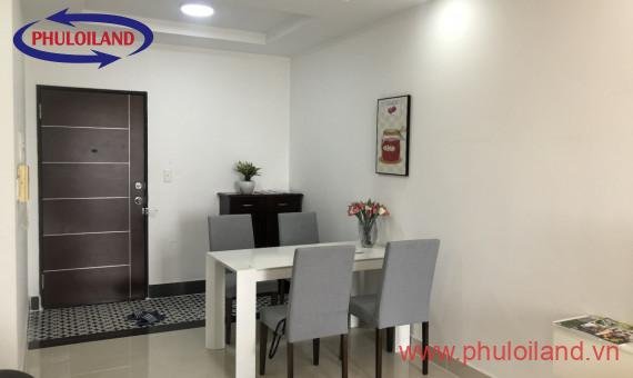 Bán nhanh trước tết căn hộ Sky garden 3. DT 56m2 View Bitexco. Nhà Đẹp Giá 2,370 Tỷ. LH 0906 879 489 Trinh