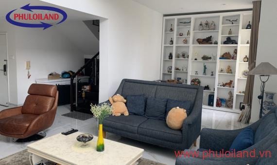 Cần cho thuê PENTHOUSE SKY 2 PMH quận 7.Dtich 400m2 2PN,có sân vườn,2 tầng,full nt ccap.Gía 1800$/tháng.0909733696 Thủy Tiên