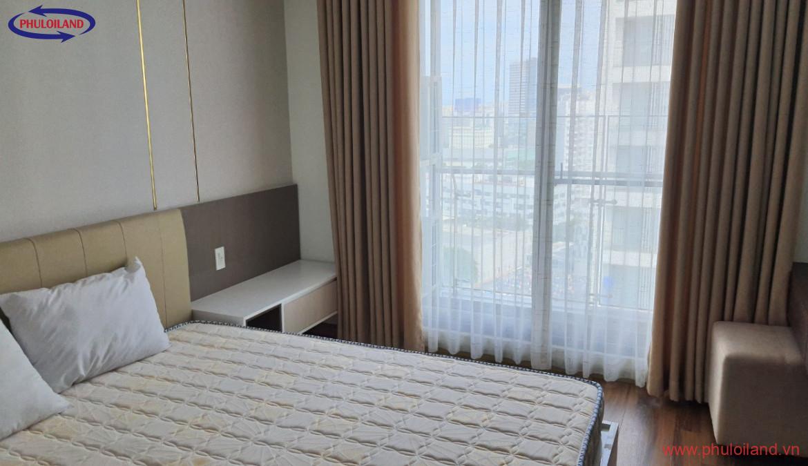 z2069625273790 541dbbd7de6cd10029a39afd044390db 1170x675 - Bán rẻ căn Penthouse Green Valley dt 158m2, có sân vườn rộng, nhà và view rất đẹp, chỉ 8 tỷ, LH 0902427307