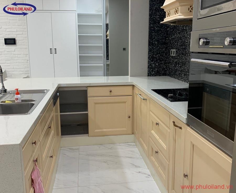 z2277236221951 82c57902a56aabcca7c5331cdf869775 900x738 - The Midtown apartment for rent In Phu My Hung cheap price 3 beds only $1200 with full furniture call/zalo/viber 0909863032 Dung