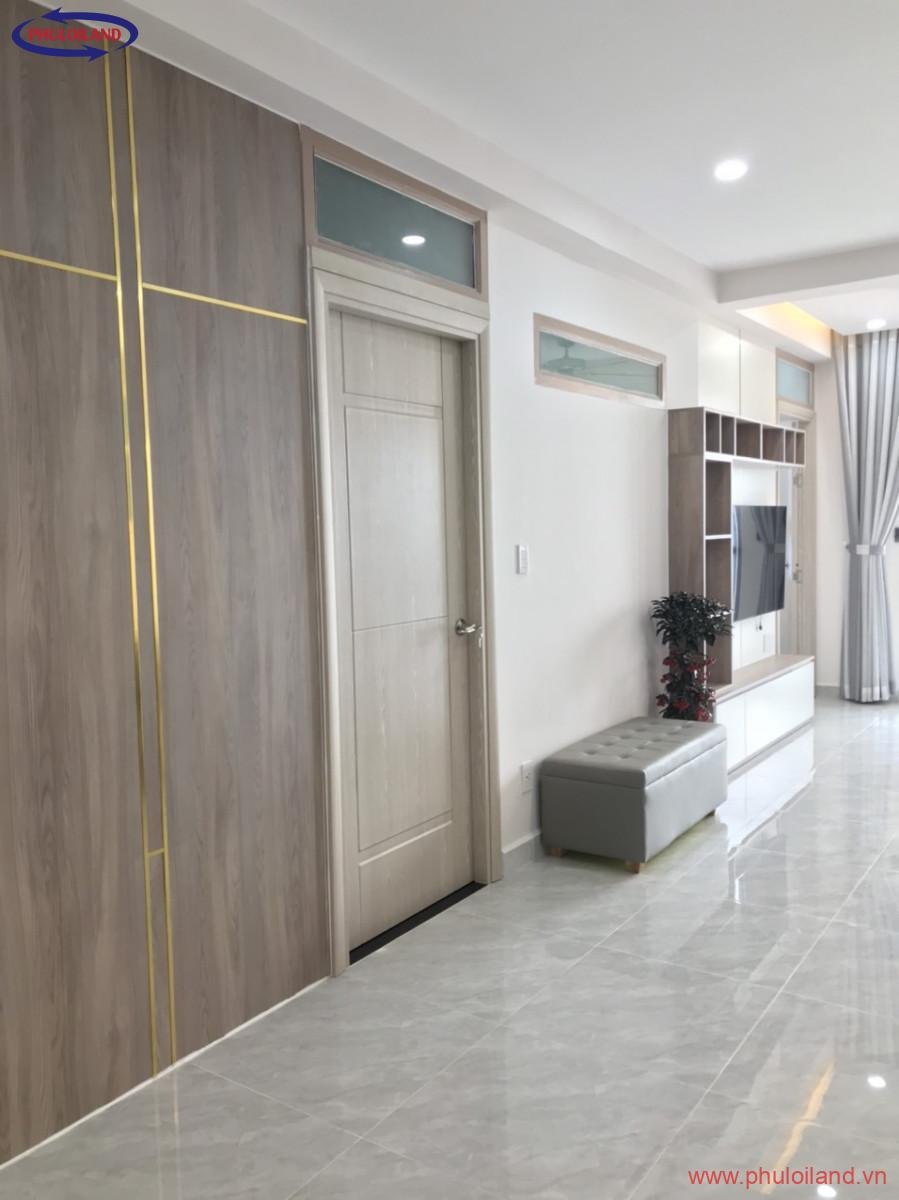 z2279877916290 992b0ae5e39596435a7c0b95c7b3c3c2 - Bán rẻ căn hộ Sai Gon South Residences 2PN, lầu cao vút, view hướng nam rất đẹp và thoáng mát, chỉ 3.55 tỷ. LH 0902427307